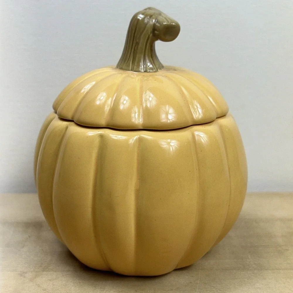 Hallmark ceramic pumpkin